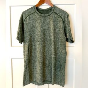 Lululemon Men’s Metal Vent Tee, Large, Green